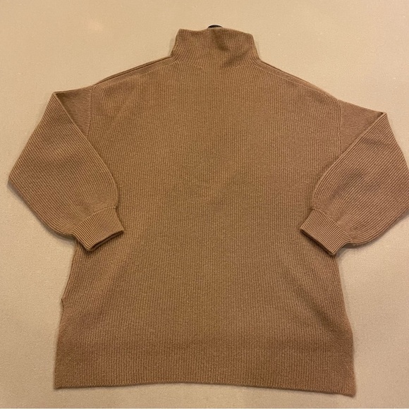 Alice + Olivia Cashmere Pullover Turtleneck Sweater Camel Size Small/Medium - Picture 7 of 9